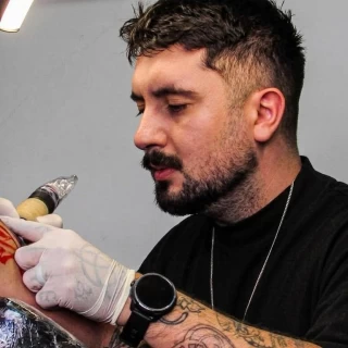 Gui - The Black Hat Tattoo