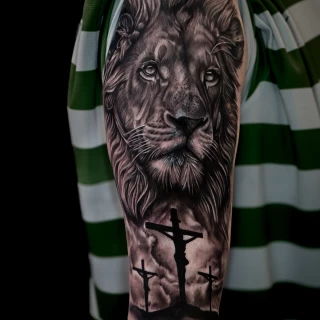 Nicolás - résident artist - Black Hat Dublin - realism - The Black Hat Tattoo