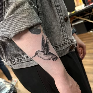 Hummingbird - The Black Hat Tattoo