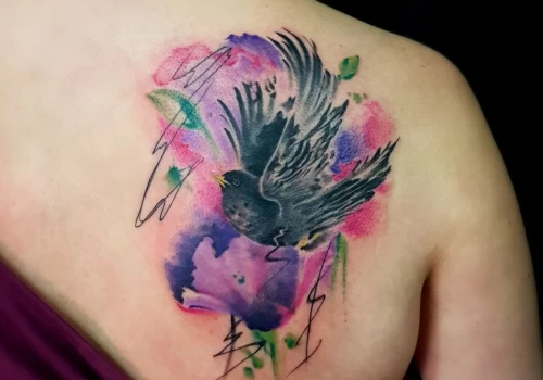Featured image - Tatouage omoplate _ douleur, style et conseils pour débuter - The Black Hat Tattoo