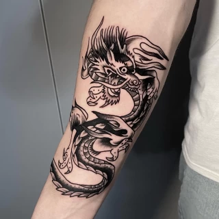 Dragon black and gray - OldSchool Tattoo - Black Hat Tattoo Dublin - The Black Hat Tattoo