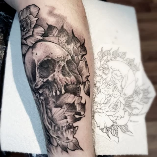 Close look skull tattoo - Blackwork Darkwork - Black Hat Tattoo Dublin - The Black Hat Tattoo