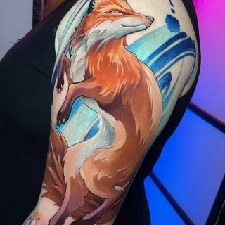Rusel - guest artist - fox - neotraditionnal tattoo - color work - the black hat tattoo Nice - 2025 - The Black Hat Tattoo