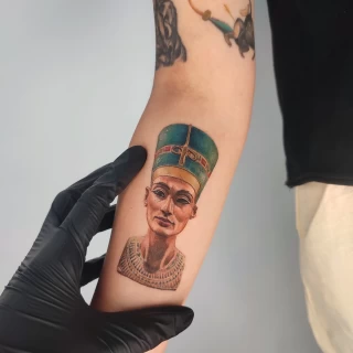 Jali Nefertiti X 1 - The Black Hat Tattoo