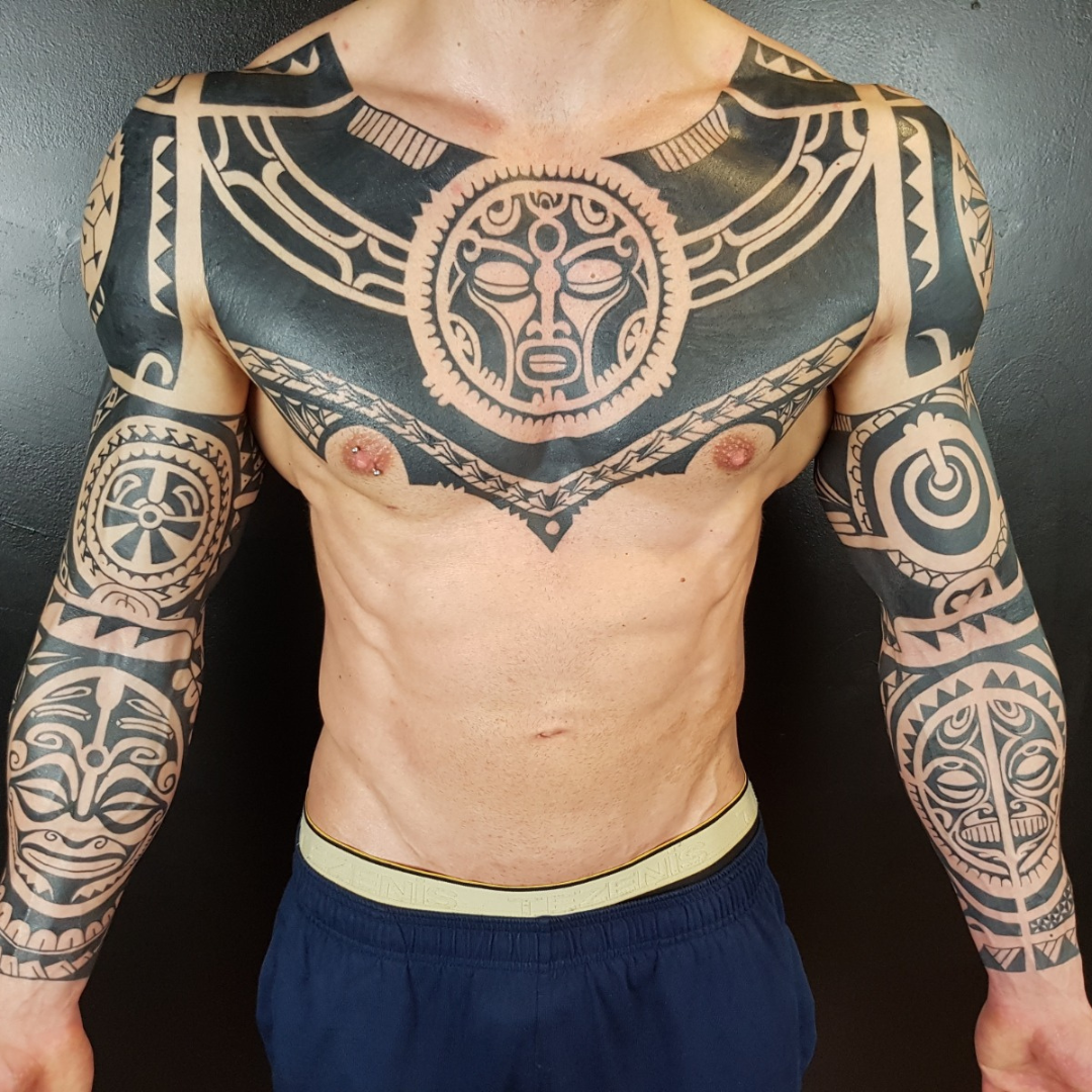 Back Hat Tattoo Nice 2023 - Nad Savarino - Tattoo Artist Guest Nice12 - The Black Hat Tattoo