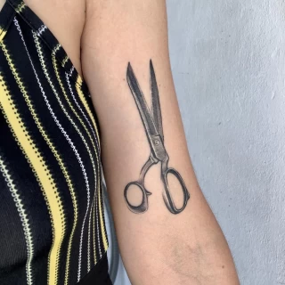 AD9B0C65-4A9C-4659-A726-E483C485C1D3 - The Black Hat Tattoo