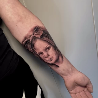 Baby portrait realistic - Realism, Microrealism and Portrait Tattoo - Black Hat Tattoo Dublin - The Black Hat Tattoo