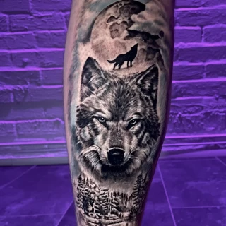 Rodrigo - guest artist - full moon wolf tattoo - black and grey -realism - the black hat tattoo Dublin- 2025 - The Black Hat Tattoo