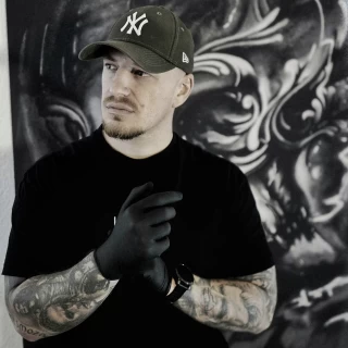 Zoltán - The Black Hat Tattoo