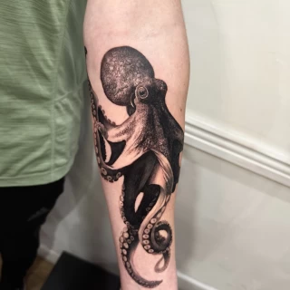 IMG_2220 - The Black Hat Tattoo