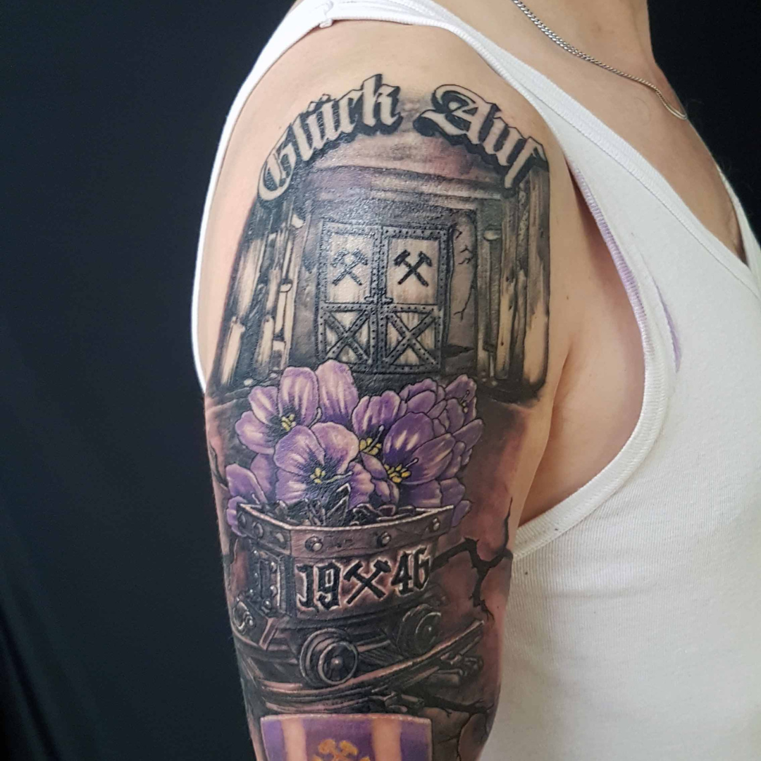 Back Hat Tattoo Nice 2023 - Nad Savarino - Tattoo Artist Guest Nice16 - The Black Hat Tattoo