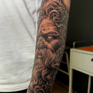 Nicolás - résident artist - Black Hat Dublin - realism - The Black Hat Tattoo