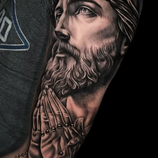 Nicolás - résident artist - Black Hat Dublin - realism - The Black Hat Tattoo